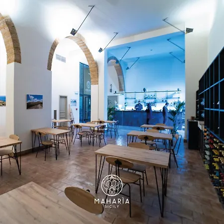 فندق مبيت وإفطار Maharia مينفي